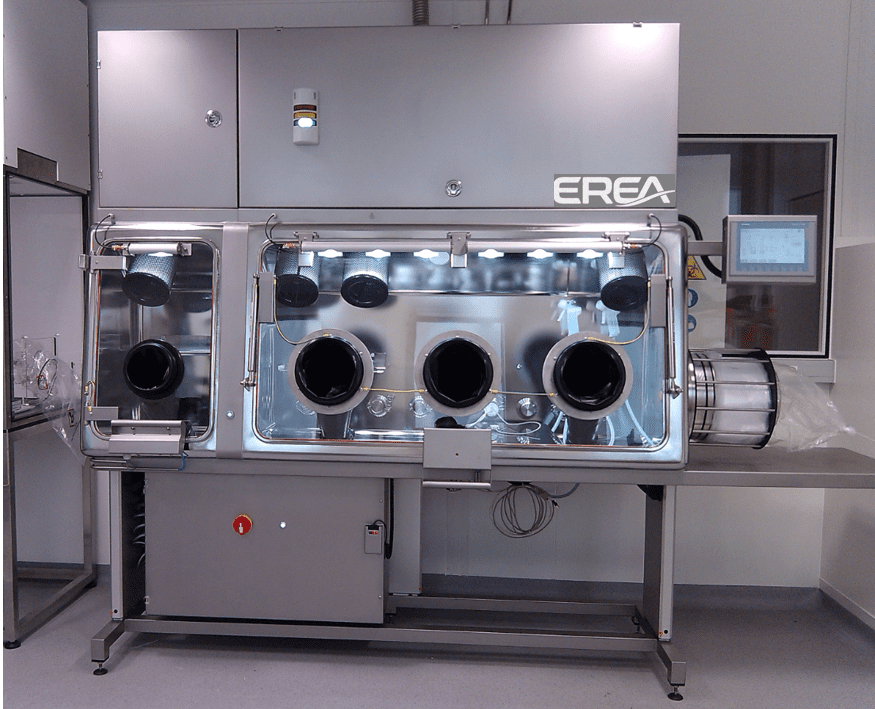 isolateur-pierre-fabre-toulouse Sterile isolators for Pharmaceutical Applications